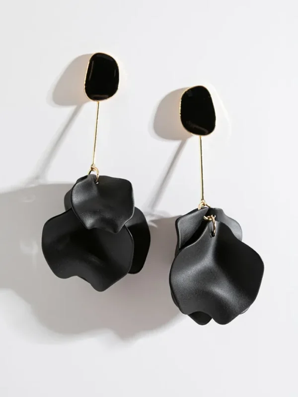 Ricki's Earrings*Dangle Petal Earrings