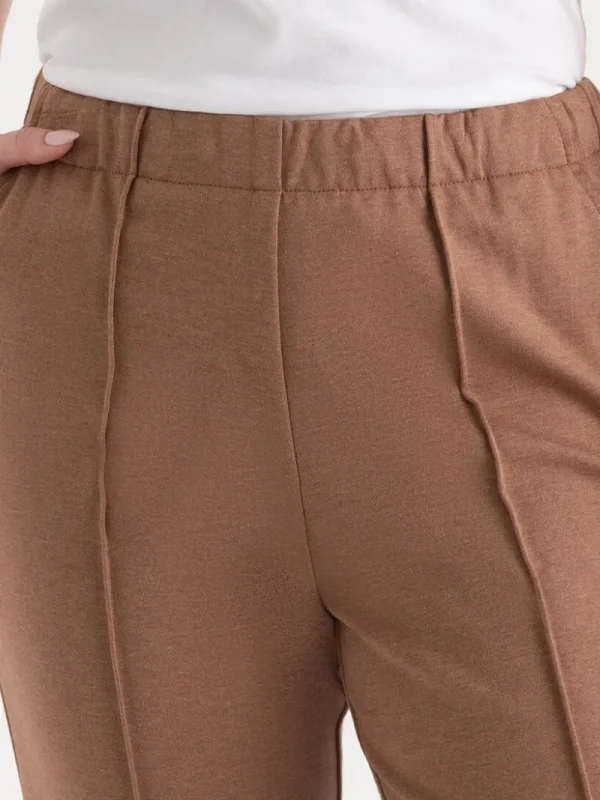 Ricki's Pants*Double Knit Tapered Leg Ankle Pant