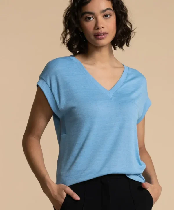 Ricki's Tees & Tanks*Extend V-Neck Hacci T-Shirt