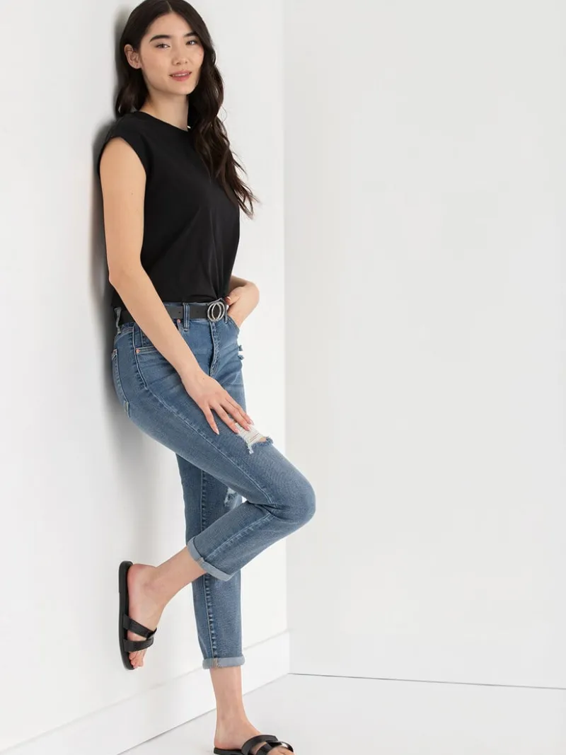 extended_sleeve_tee_1-1.webp Ricki's Tees & Tanks*Extended Sleeve Tee