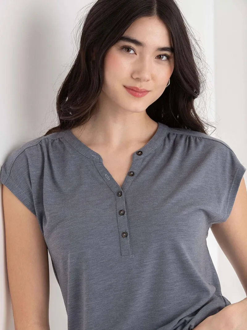 henley_tshirt_0-4.webp Ricki's Tees & Tanks*Henley T-Shirt