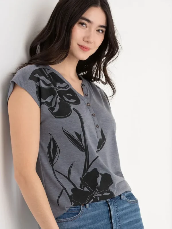 Ricki's Tees & Tanks*Henley T-Shirt