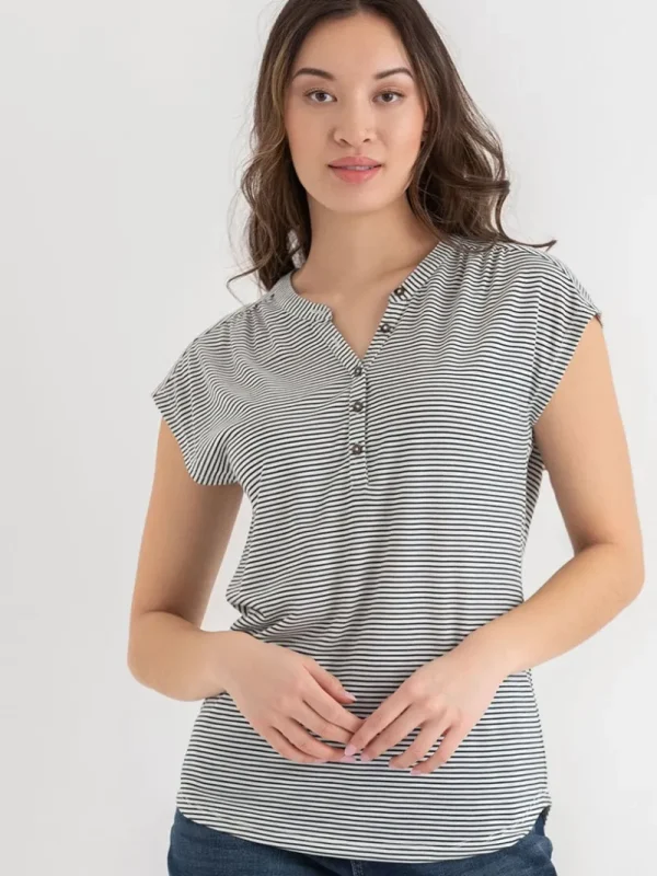 Ricki's Tees & Tanks*Henley T-Shirt