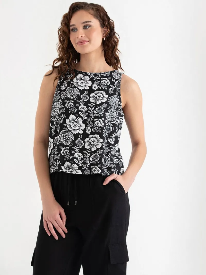 linen_tank_with_back_butt_0-5.webp Ricki's Tees & Tanks*Linen Tank with Back Buttons