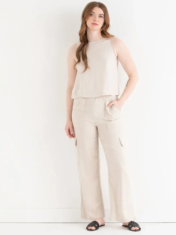 Ricki's Tees & Tanks*Linen Tank with Back Buttons