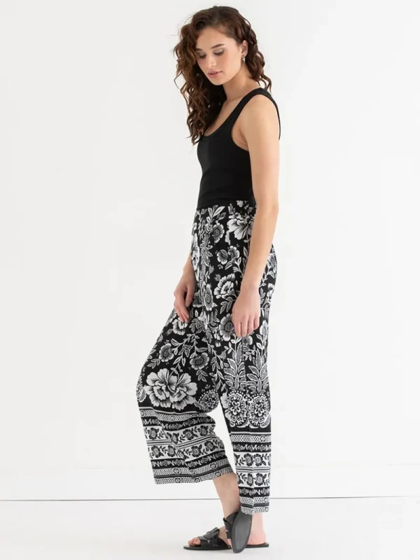Ricki's Pants*Linen Wide Crop Pant