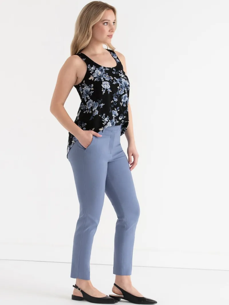 lyla_textured_essential_t_3-7.webp Ricki's Tees & Tanks*Lyla Textured Essential Tank