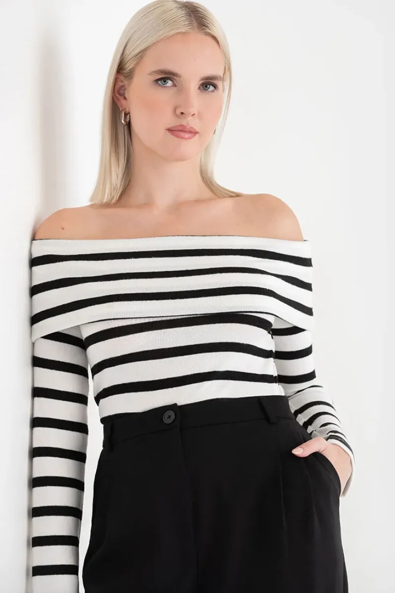 off_the_shoulder_hacci_to_1-2.webp Ricki's Tees & Tanks*Off the Shoulder Hacci Top