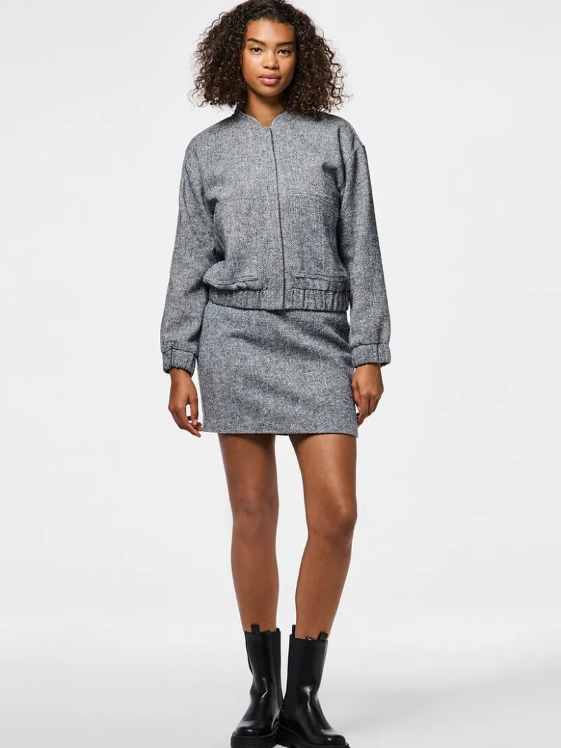 polly_bomber_jacket__piec_1.webp Ricki's Coats & Jackets*Polly Bomber Jacket | PIECES