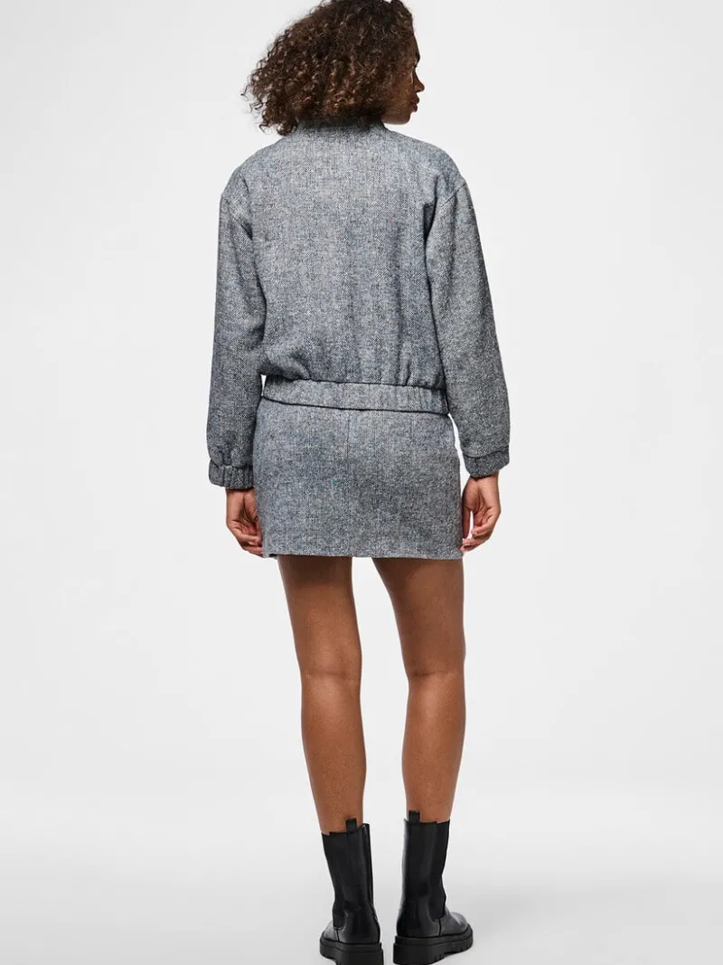 polly_bomber_jacket__piec_3.webp Ricki's Coats & Jackets*Polly Bomber Jacket | PIECES