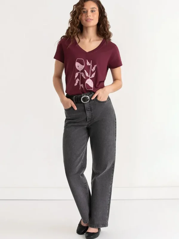 Ricki's Tees & Tanks*Relaxed V-Neck Tee