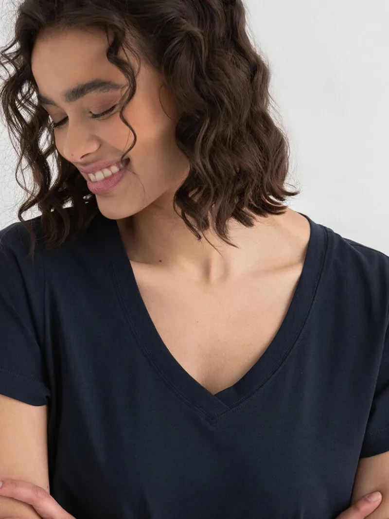 relaxed_vneck_tee_2-9.webp Ricki's Tees & Tanks*Relaxed V-Neck Tee