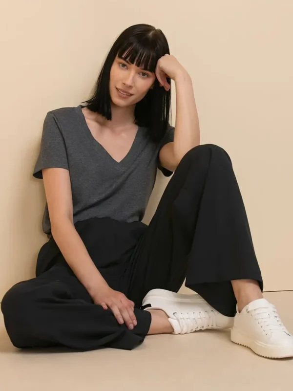 Ricki's Tees & Tanks*Short Sleeve V-Neck Relaxed Tee