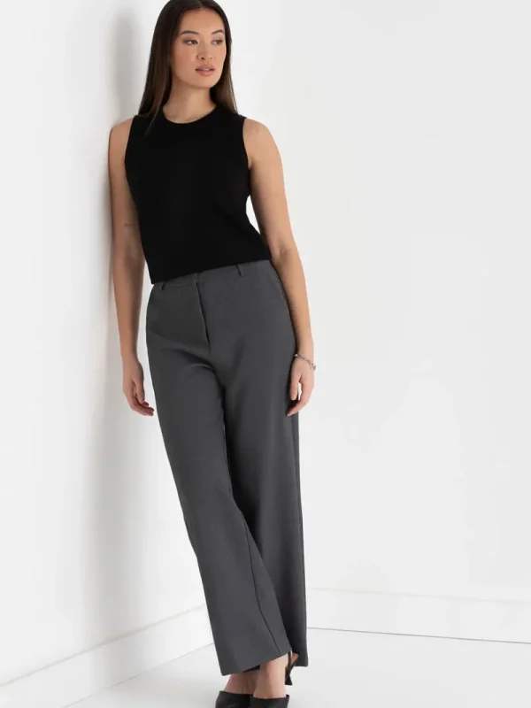 Ricki's Sweaters & Cardigans*Sleeveless Layering Sweater Tank