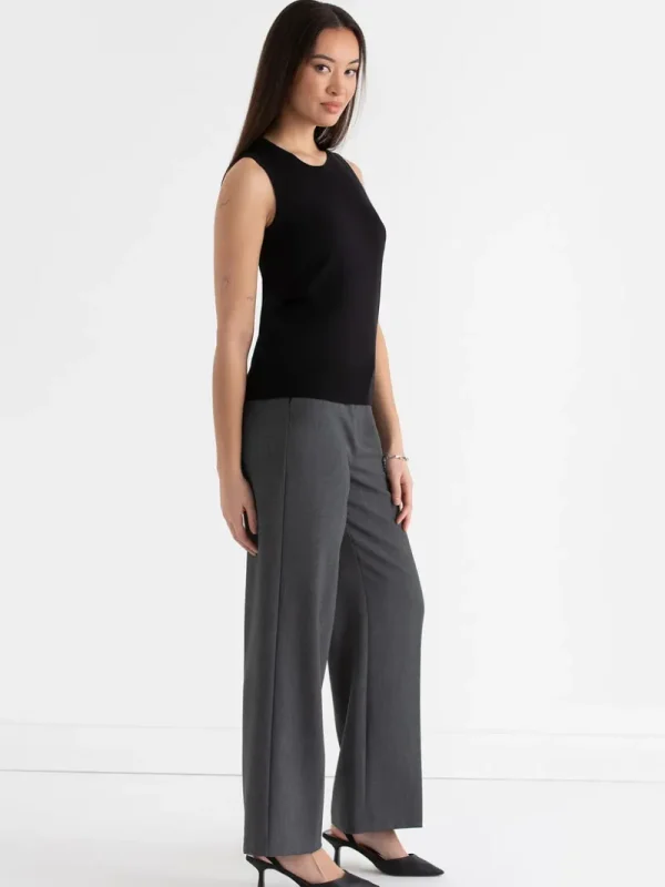 Ricki's Sweaters & Cardigans*Sleeveless Layering Sweater Tank