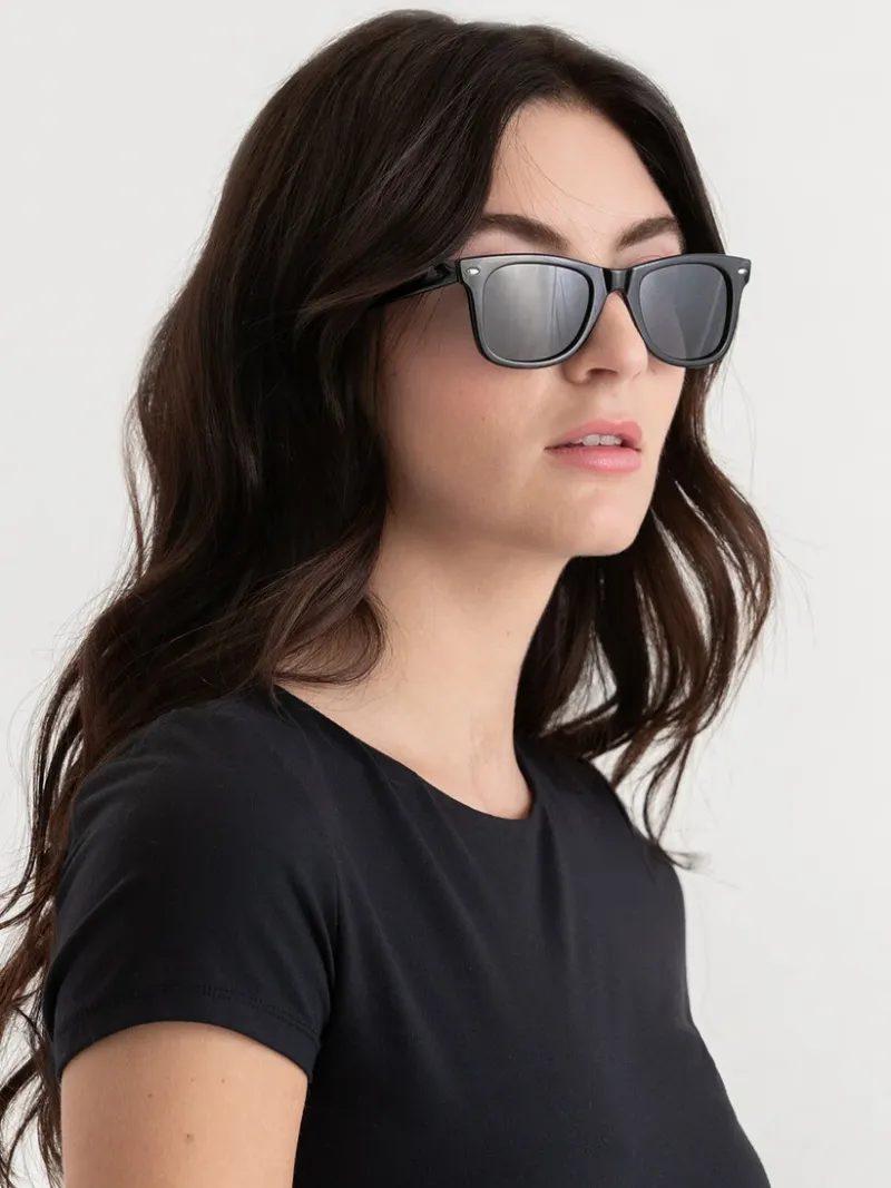 wayfarer_frame_sunglasses_1-1.webp Ricki's Sunglasses*Wayfarer Frame Sunglasses with Case