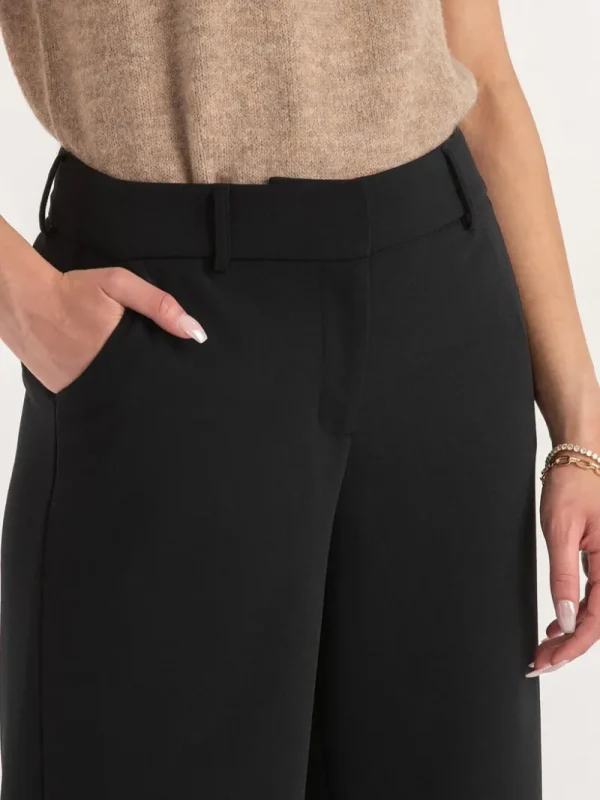 Ricki's Pants | Crops & Capris*Weslee Cropped Wide Leg Pant in Iconic Crepe
